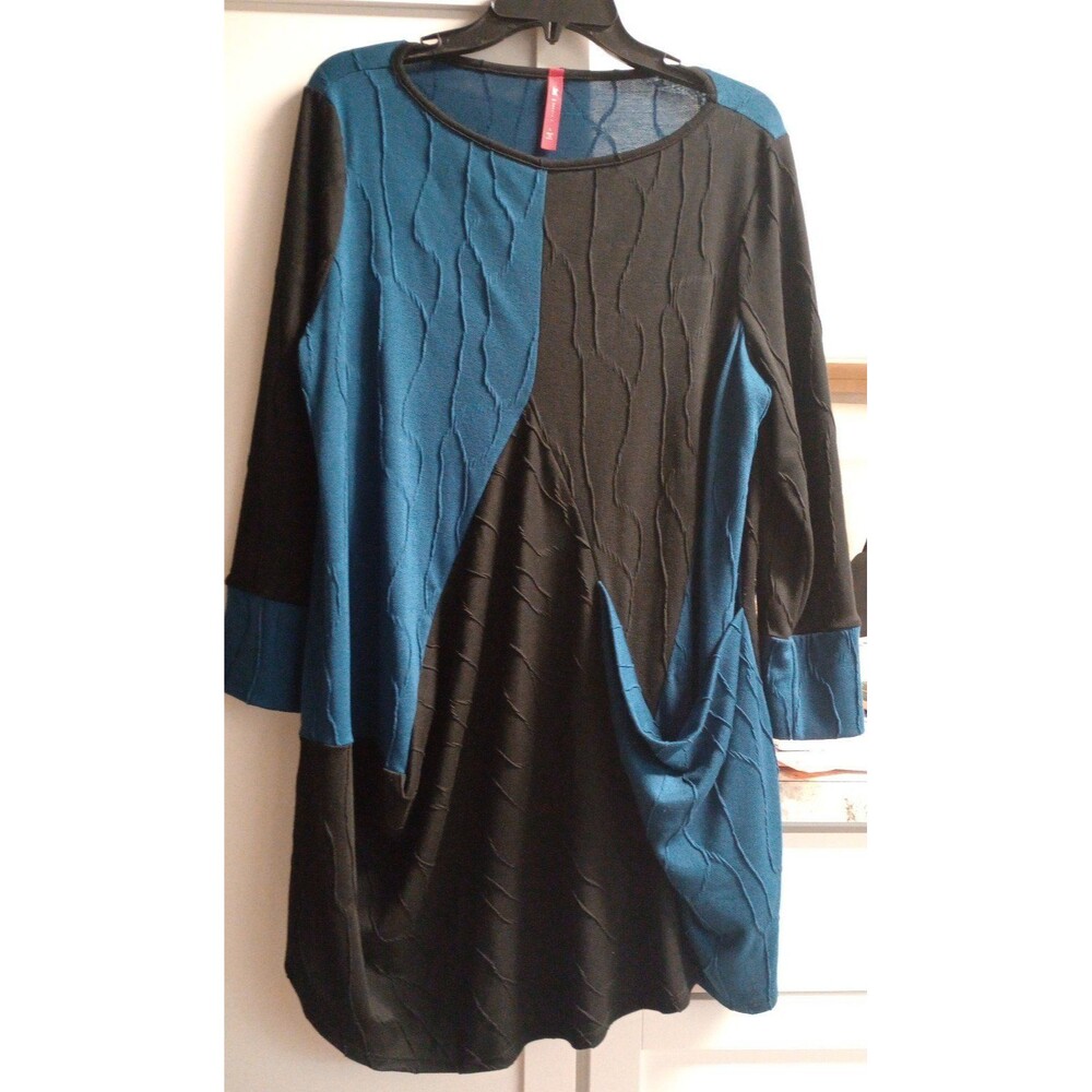 IC by Connie K Made in USA Artsy Lagenlook Tunic Top, Size Large